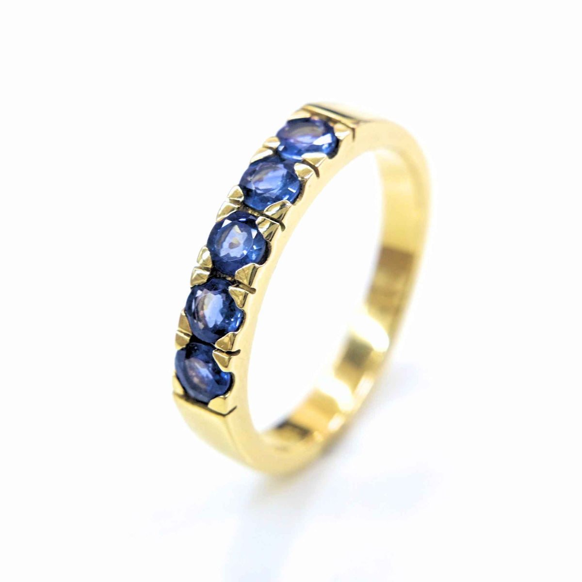 Natural Blue Sapphire Band Ring – 18K Gold, Handcrafted in Thailand