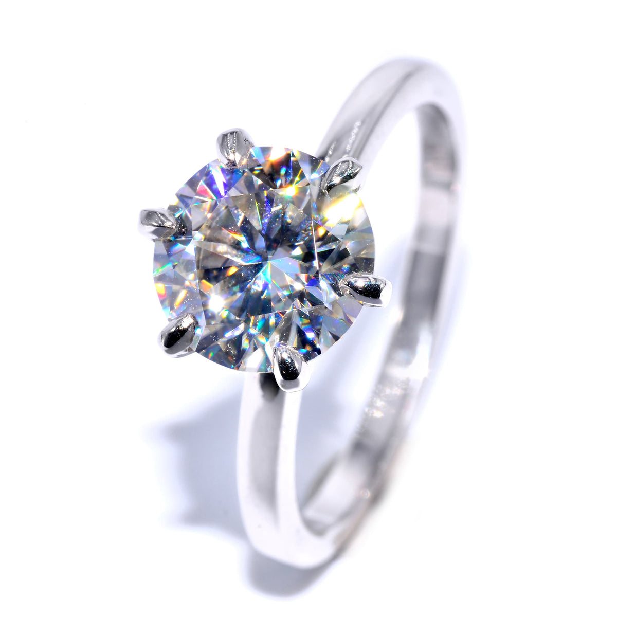 Moissanite Handmade Engagement Ring 18K - A Timeless Symbol of Love
