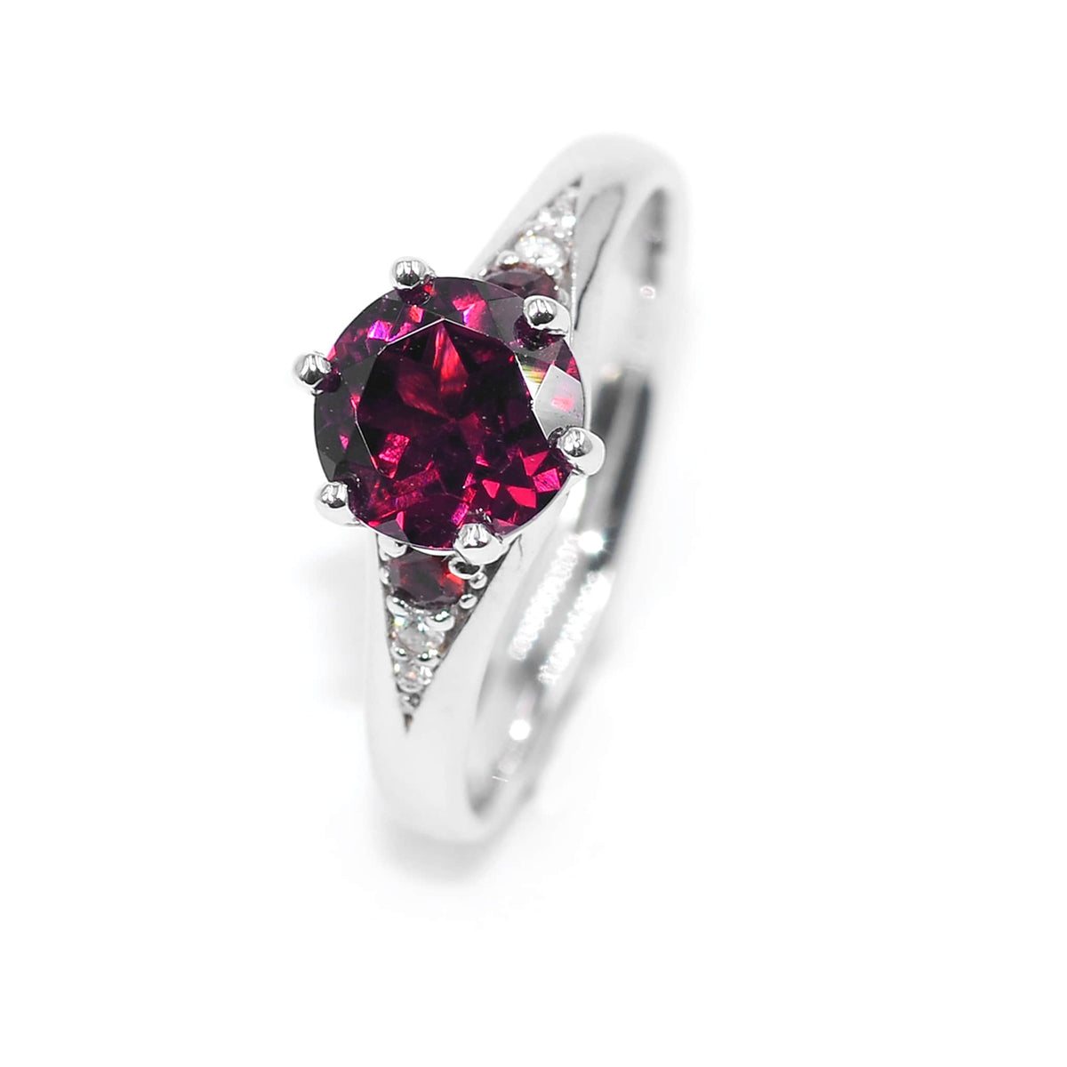 18K White Gold Solitaire Garnet Ring - The Pavo Ring